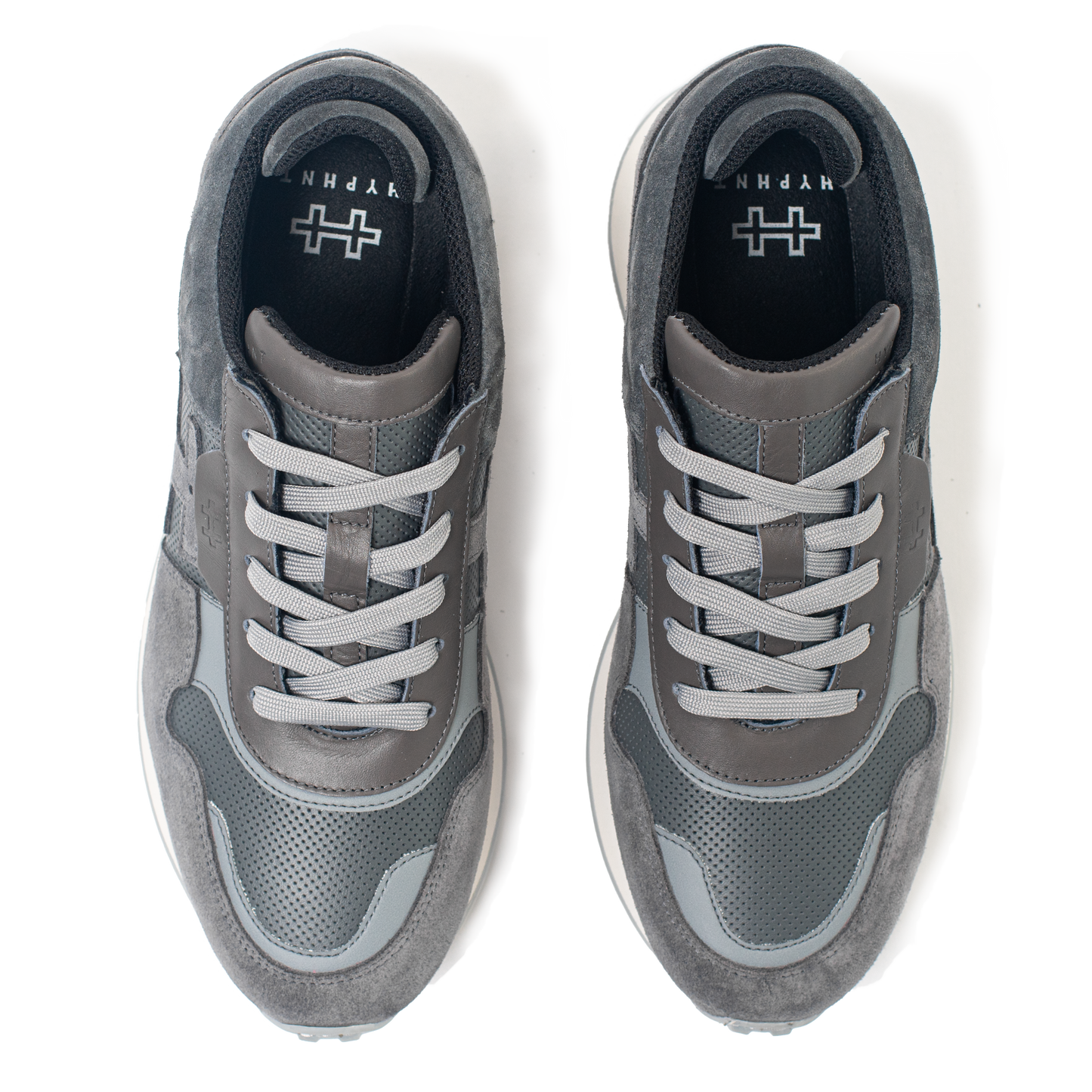 Road Runner Dark Ice Grey Shoe / Sneakers