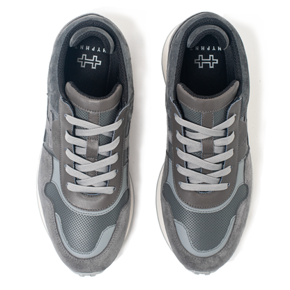 Road Runner Dark Ice Grey Shoe / Sneakers