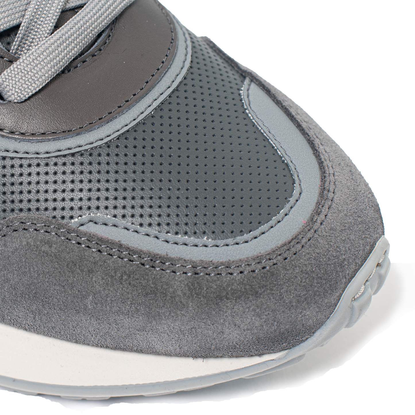 Road Runner Dark Ice Grey Shoe / Sneakers