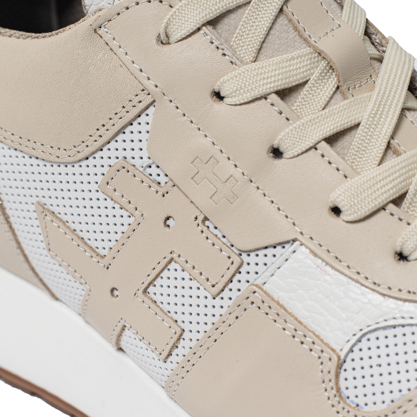 Road Runner Tan Shoe / Sneaker
