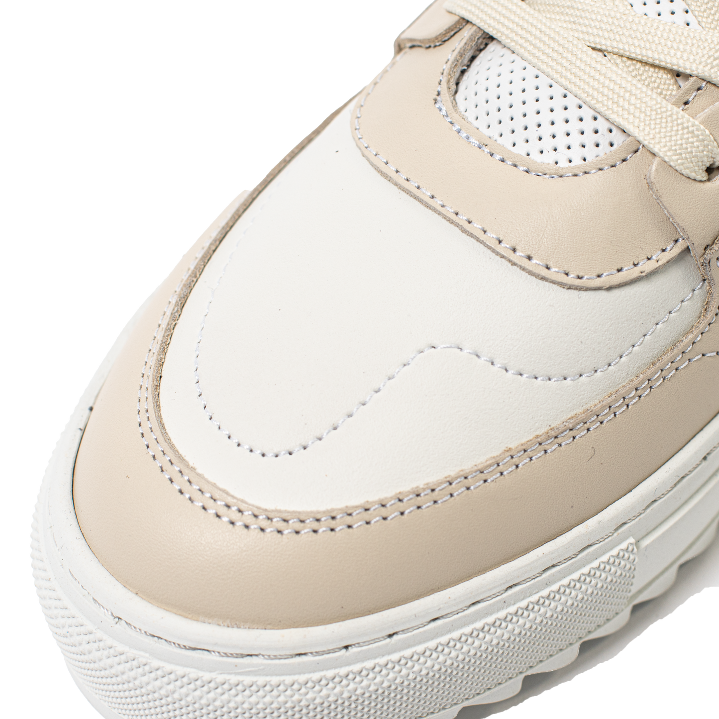 City Walker Tan Shoes / Sneakers