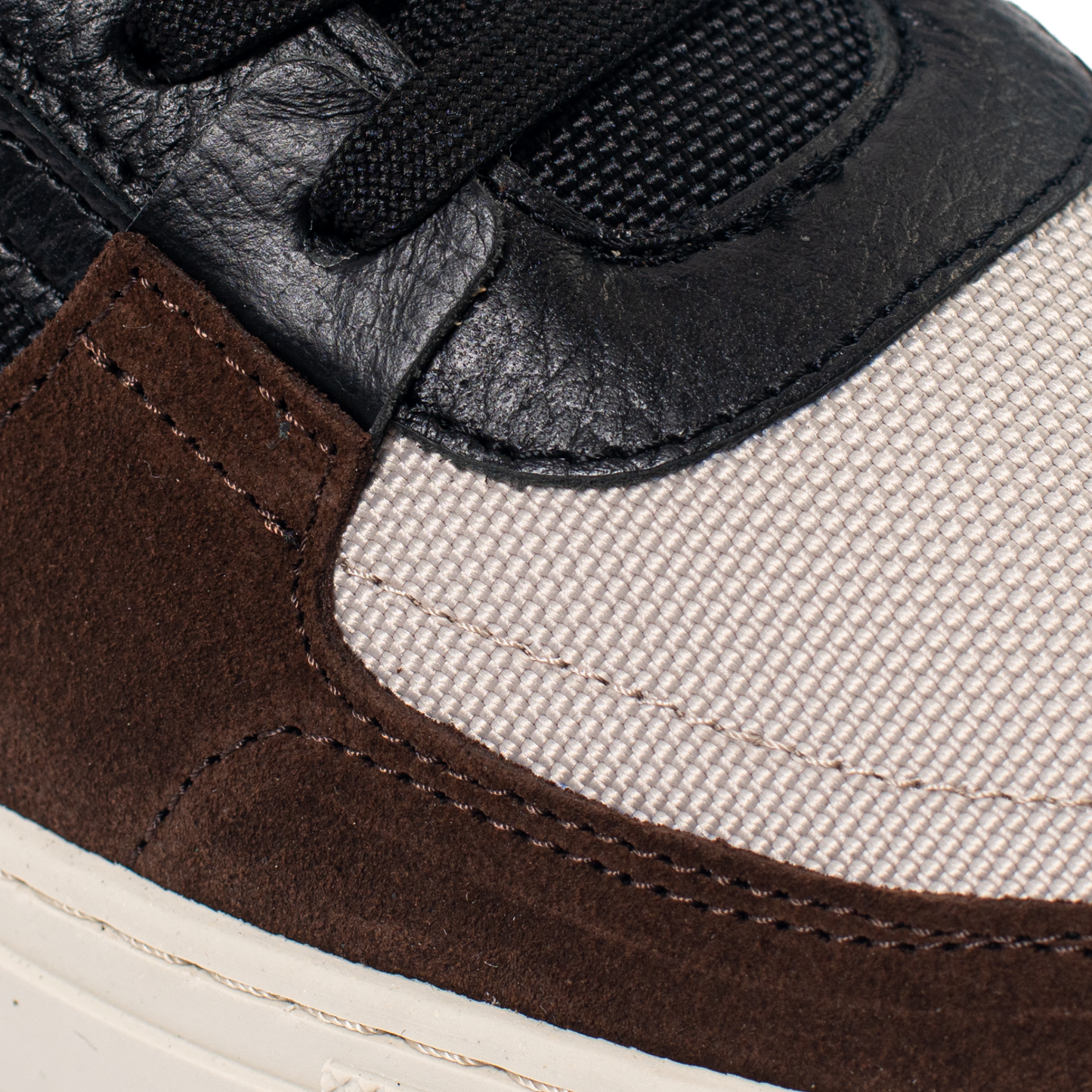 City Walker Cappuccino Shoes / Sneakers