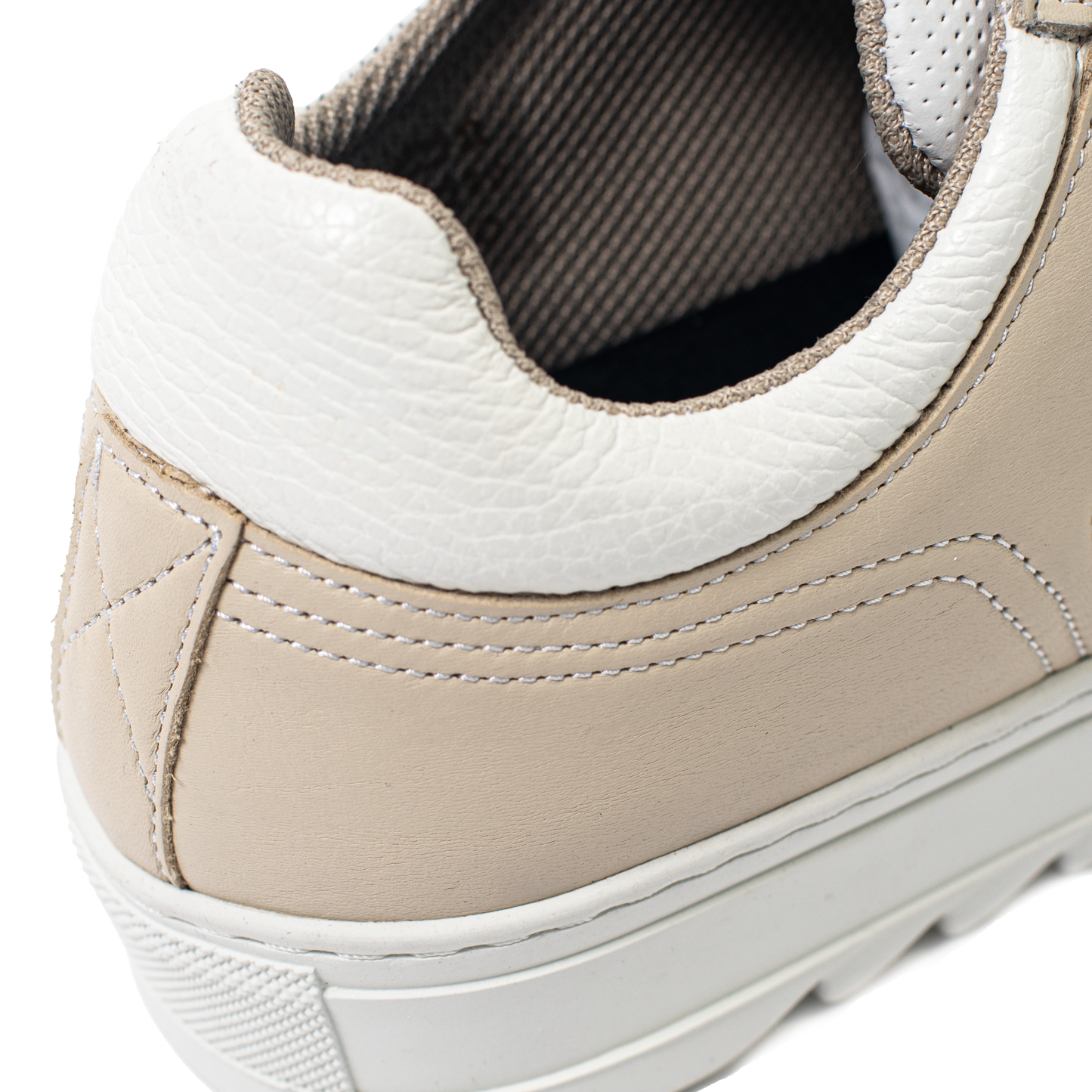 City Walker Tan Shoes / Sneakers