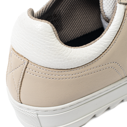 City Walker Tan Shoes / Sneakers