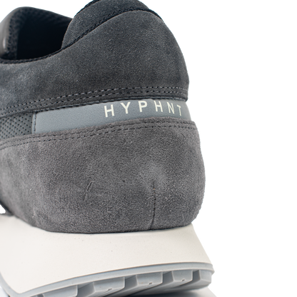 Road Runner Dark Ice Grey Shoe / Sneakers